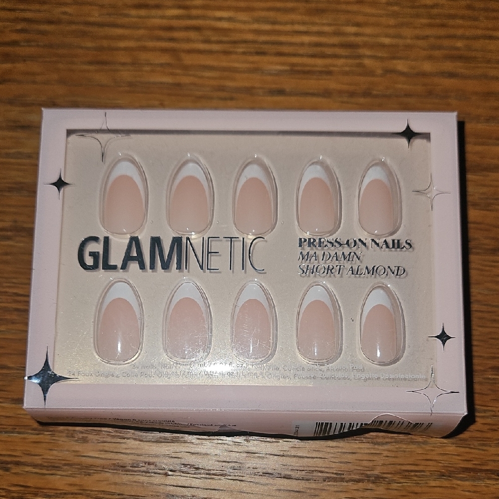 Glamnetic MaDamn French Manicure